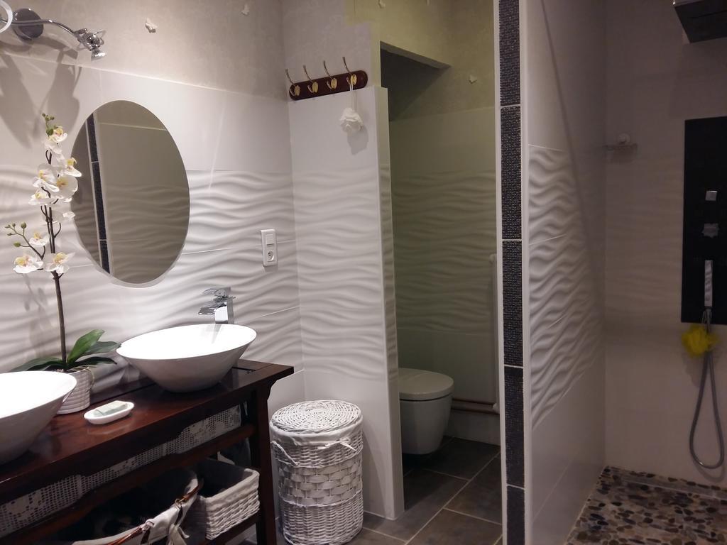 Pause Campagne - Chambres D'Hotes Pouy-de-Touges Екстер'єр фото